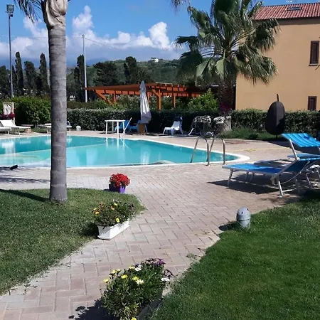 Bed & Breakfast Beb Oasi Marina 2*